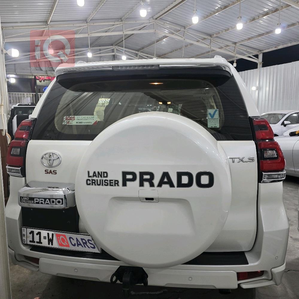 تۆیۆتا لاندكروزر پرادۆ